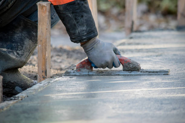 Best Concrete Sidewalk Installation in Lake City, IA